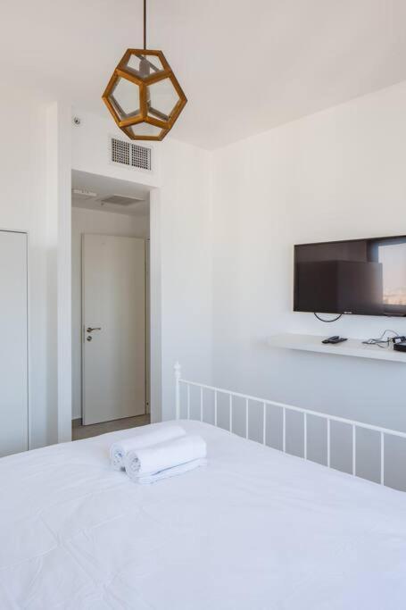 O&O Group- Magical 4Br Apt With Panoramic Sea View Bat Yam Esterno foto